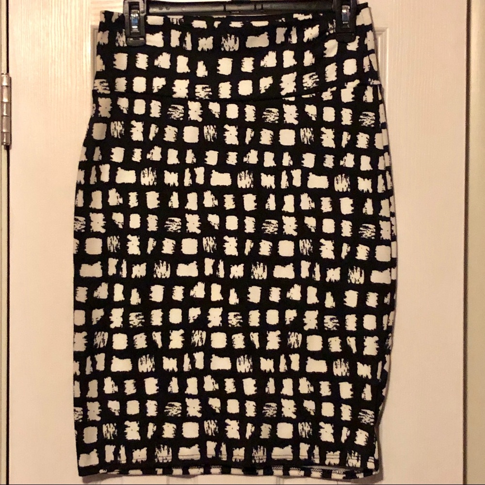LuLaRoe Small Cassie Skirt